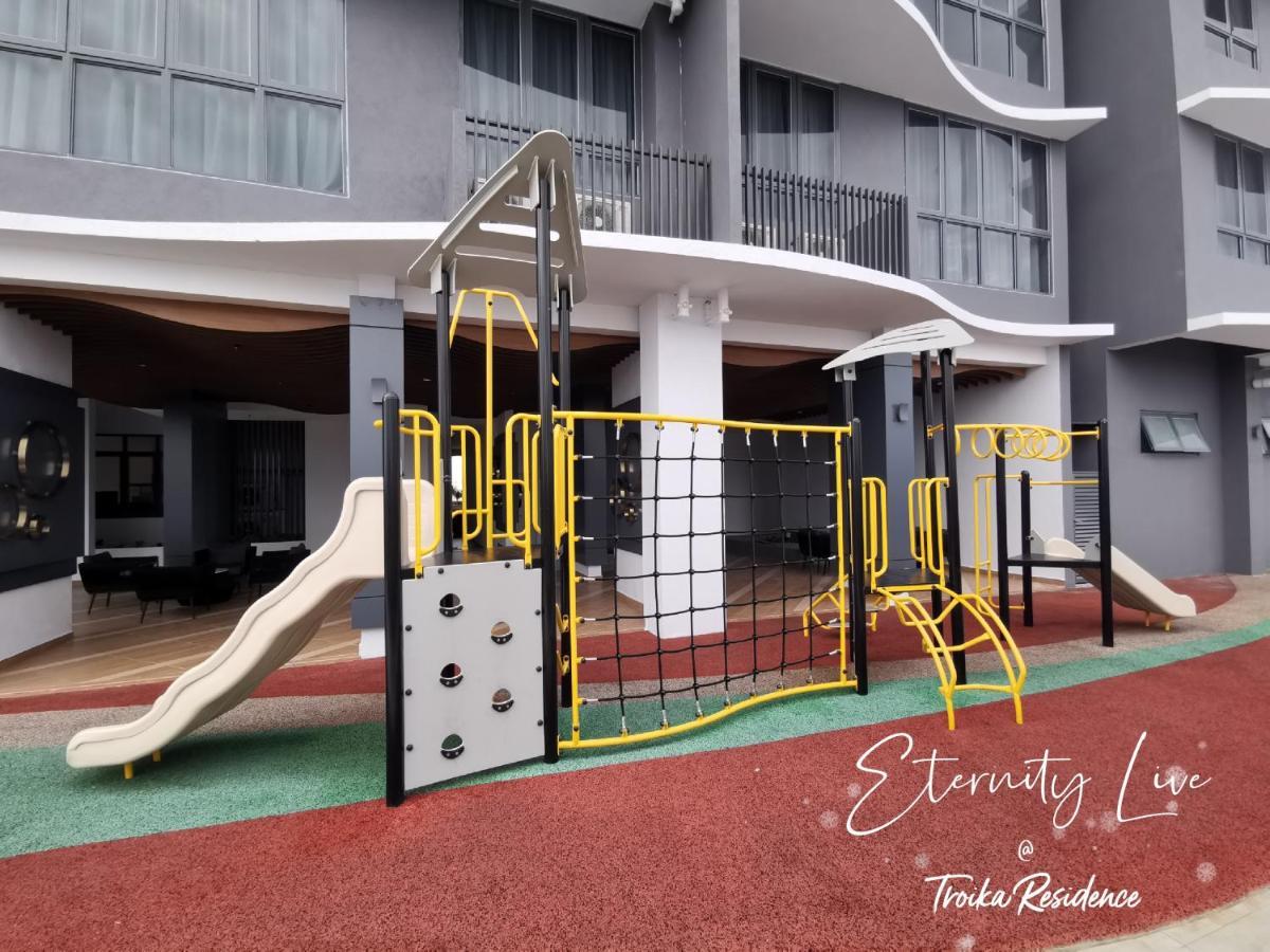 Troika Residence Kota Bharu @ Eternity Live-1B4Pax Esterno foto